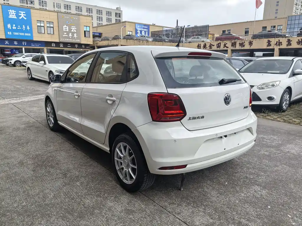 Volkswagen Polo 2016