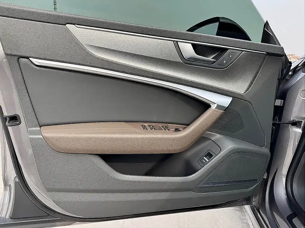 Audi A7L 2023 — фото 8
