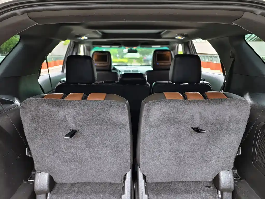 Ford Explorer 2015 — фото 13