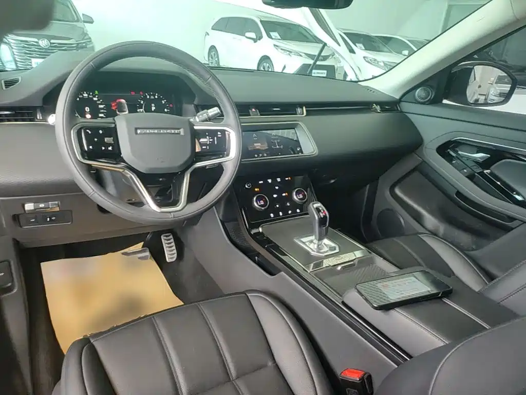 Land Rover Range Rover Evoque 2022 — фото 10