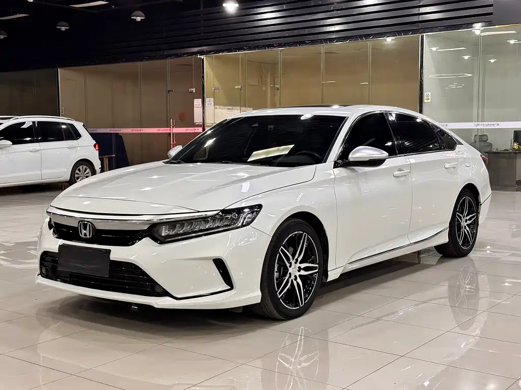 Honda Inspire 2023 — фото 1