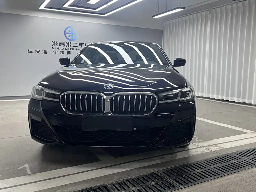 BMW 5 Series 2023