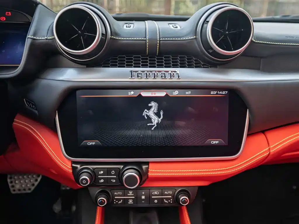 Ferrari Portofino 2023 — фото 14