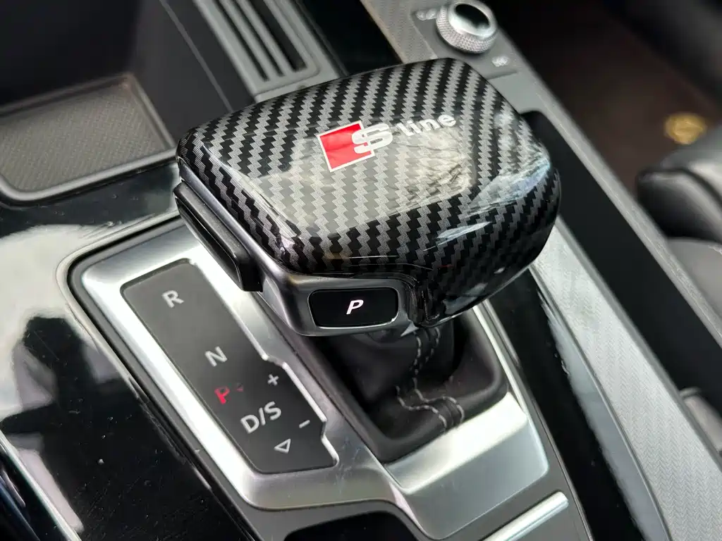 Audi Q5L 2022 — фото 15