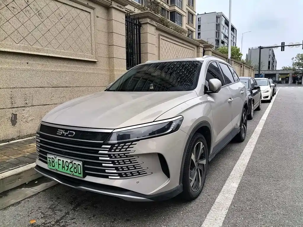 BYD Sealion 05 DM-i 2025