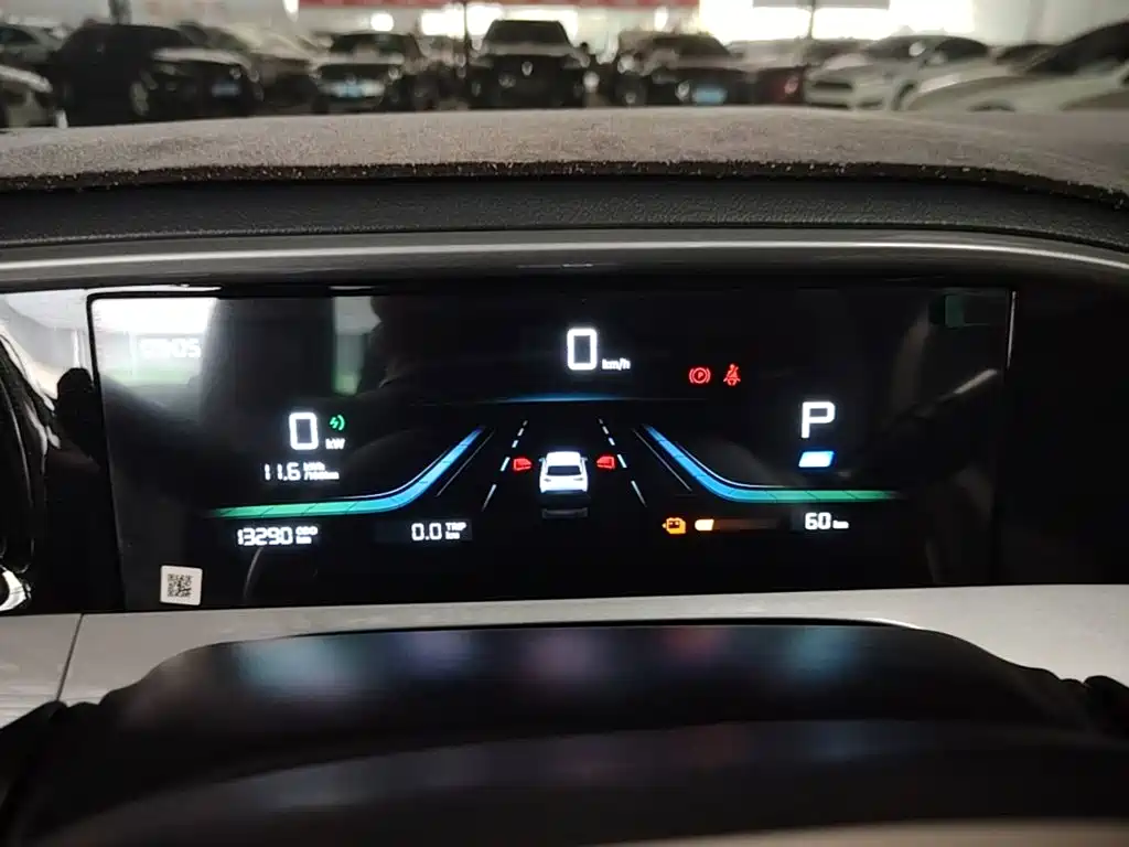 Geely Galaxy Starwish 2025 — фото 12