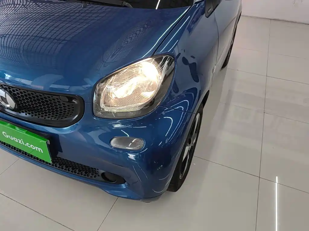 smart fortwo 2018 — фото 24