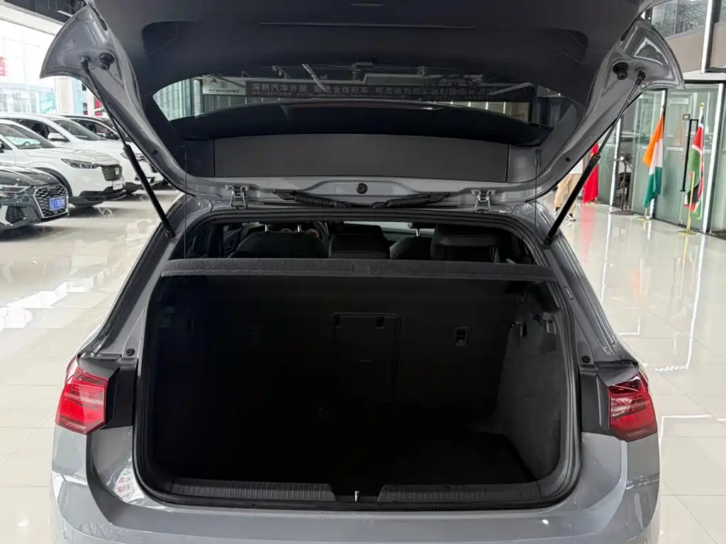 Volkswagen Golf 2022