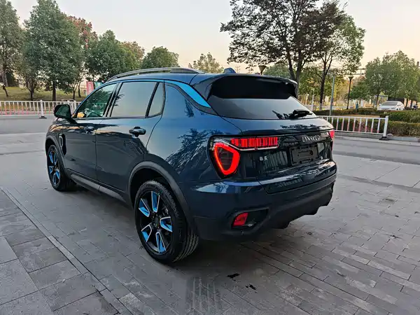 Lynk & Co 01 2019
