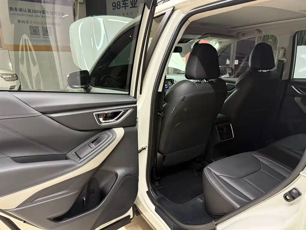 Subaru Forester 2022 — фото 17