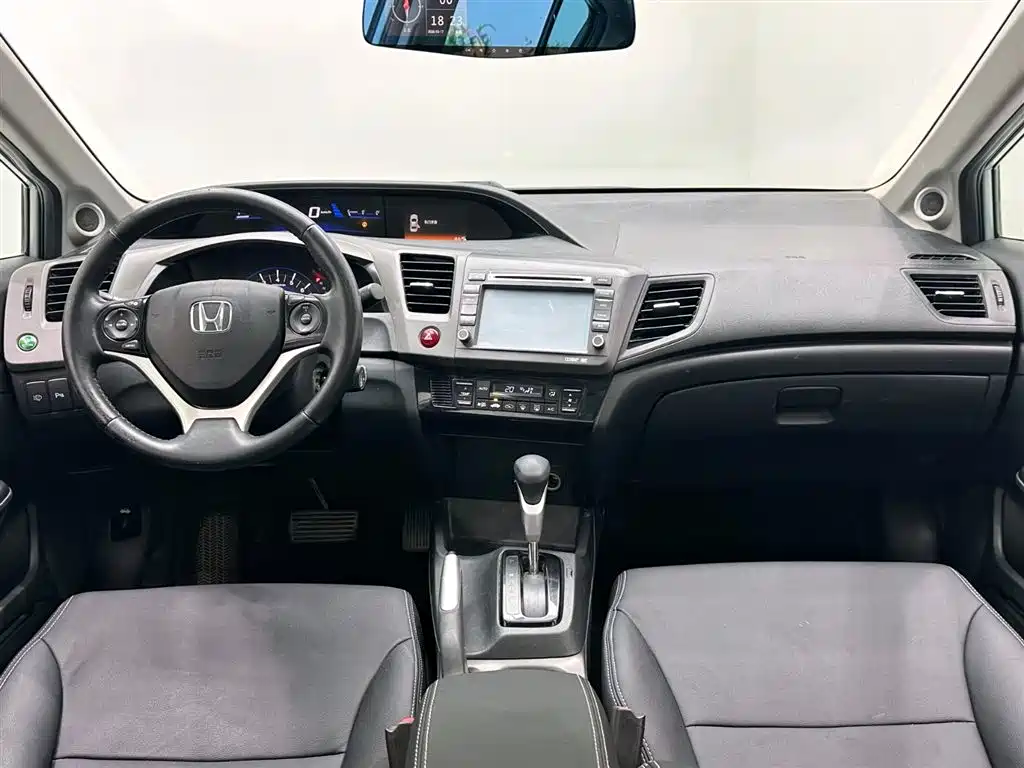 Honda Civic 2013 — фото 11