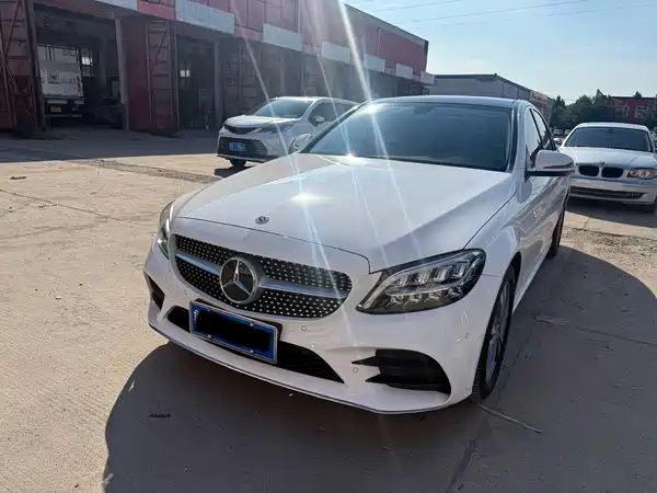 Mercedes-Benz C-Class 2021
