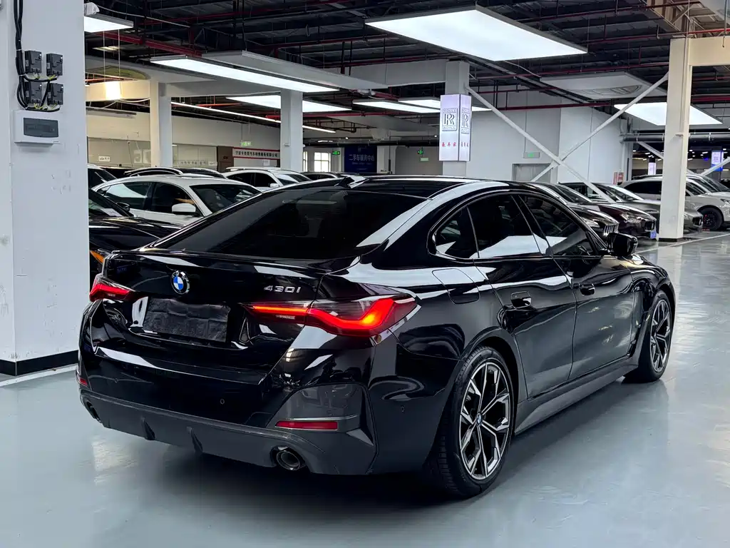 BMW 4 Series 2022 — фото 17