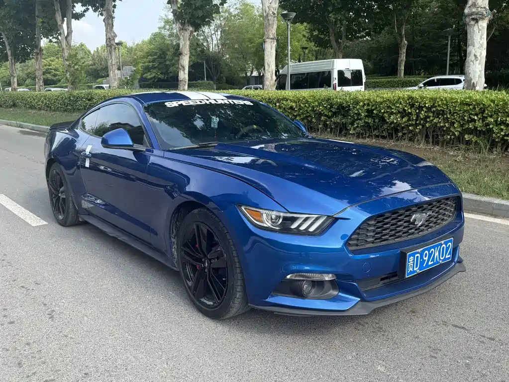Ford Mustang 2018 — фото 3