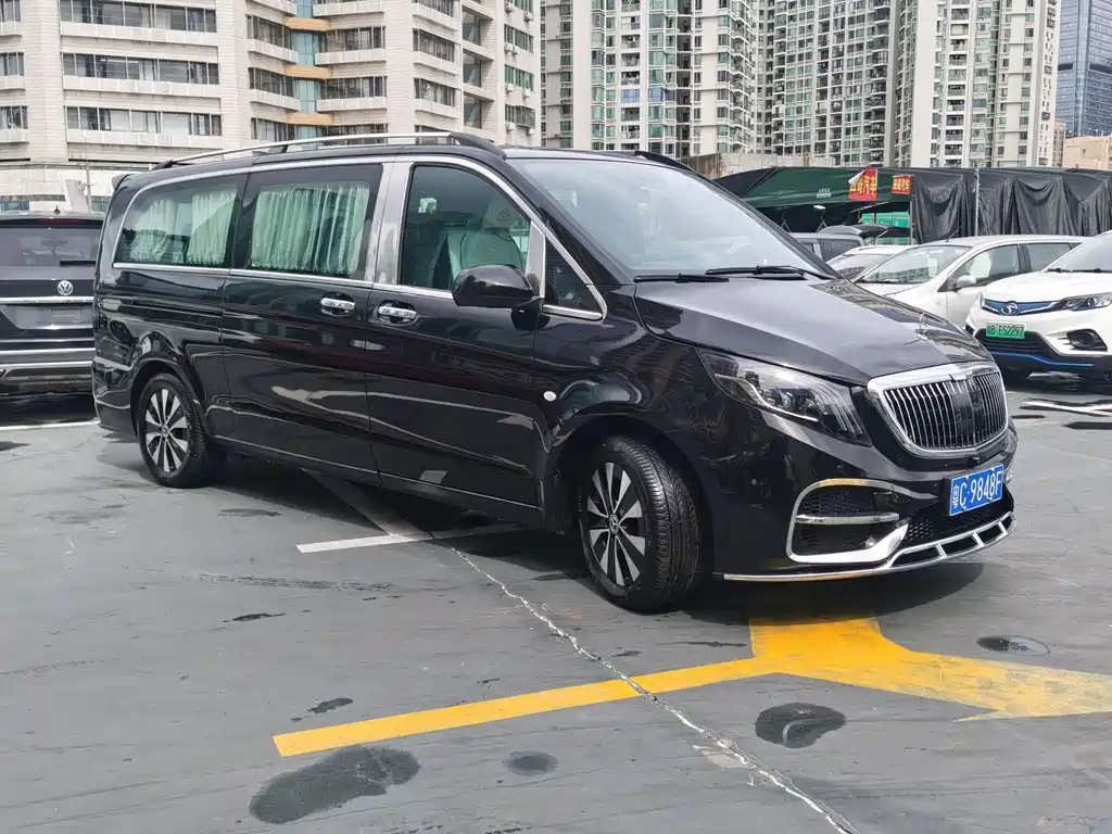 Mercedes-Benz Vito 2022 — фото 17