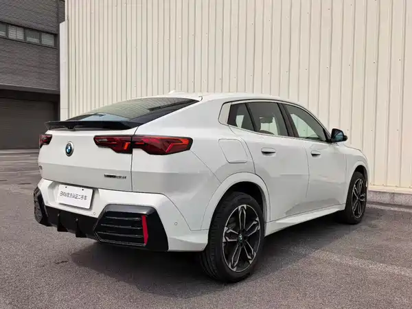 BMW X2 2025