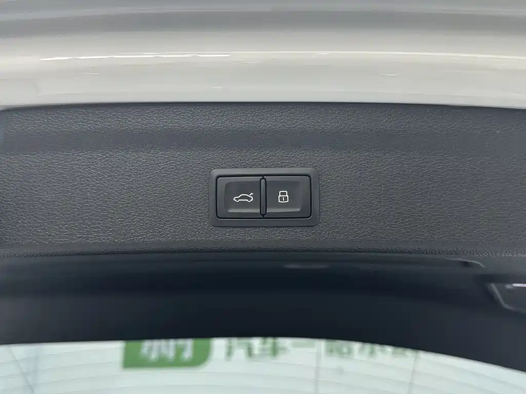 Audi Q3 2023 — фото 15