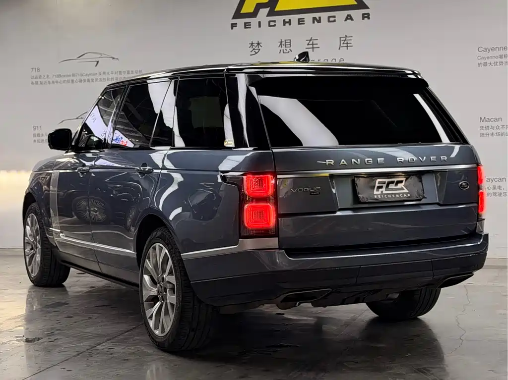 Land Rover Range Rover 2021 — фото 24