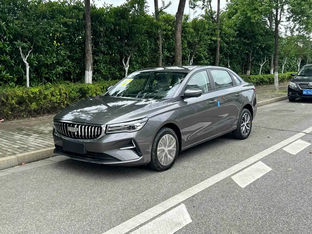 Geely Emgrand 2026