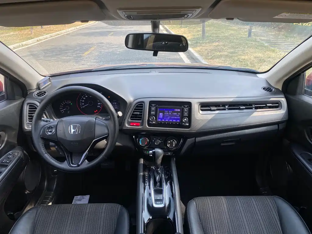 Honda Vezel 2016 — фото 10
