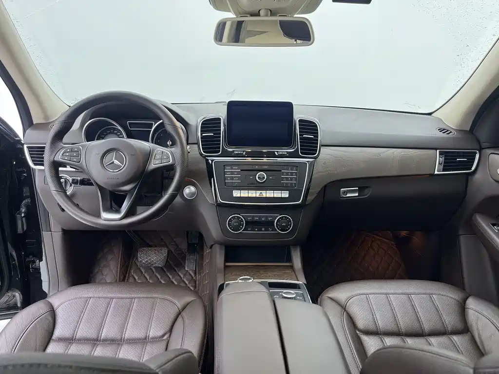 Mercedes-Benz GLE 2017 — фото 2