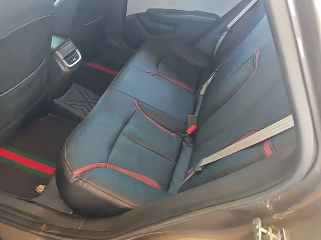 Buick Excelle 2015 — фото 17