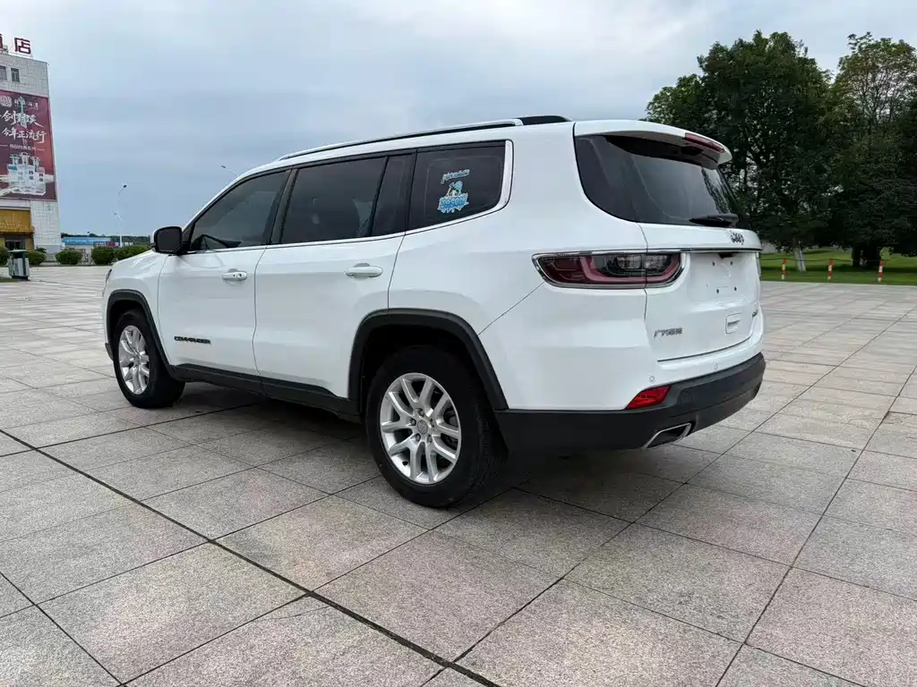Jeep Commander 2020 — фото 9