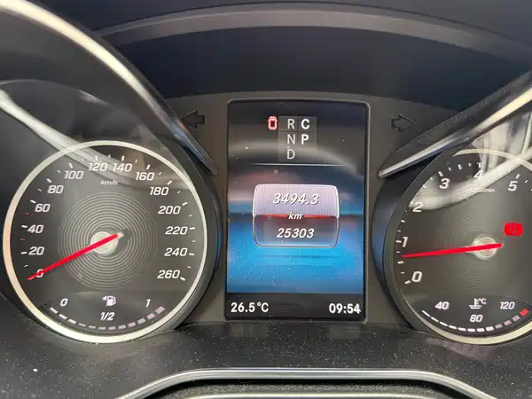 Mercedes-Benz V-Class 2021