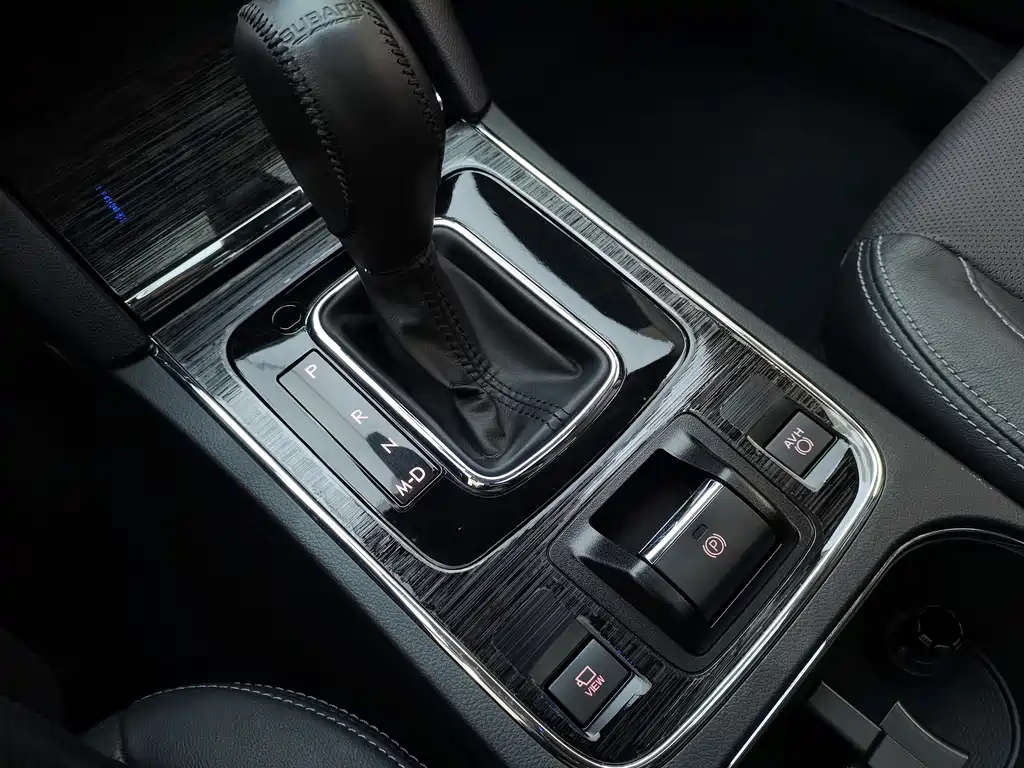 Subaru Legacy 2021 — фото 17