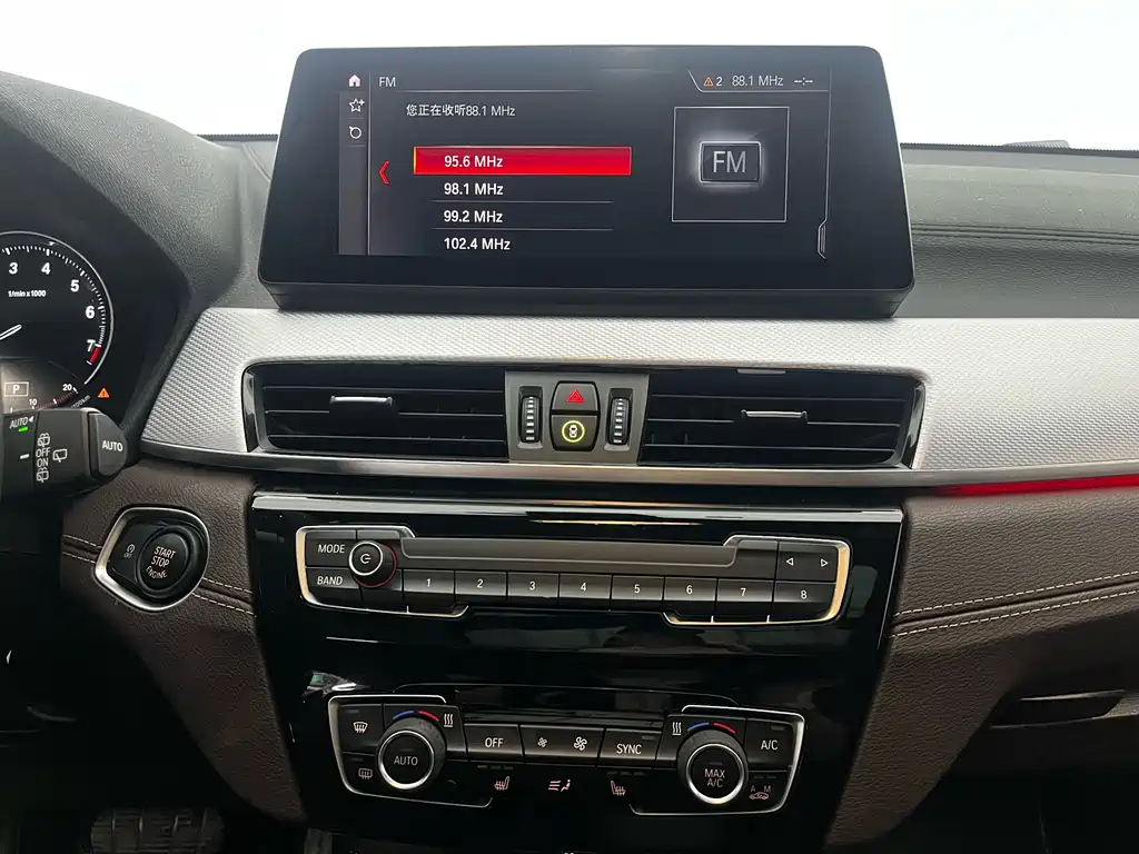BMW X2 2021 — фото 10