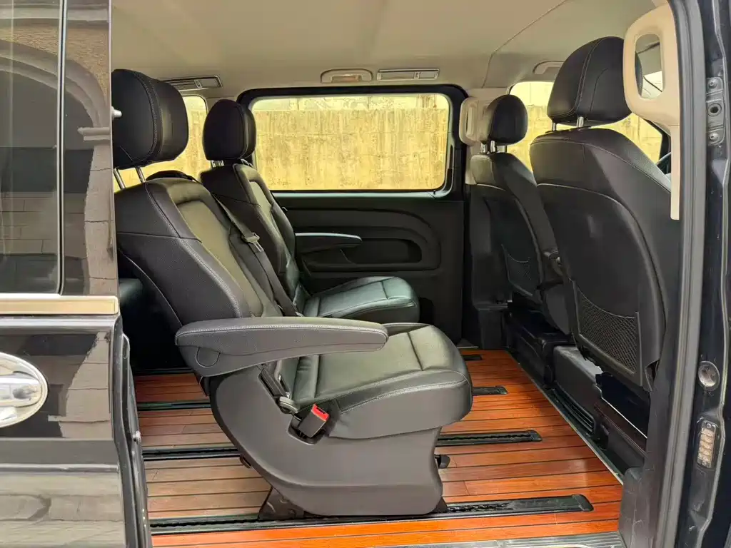 Mercedes-Benz Vito 2018 — фото 11