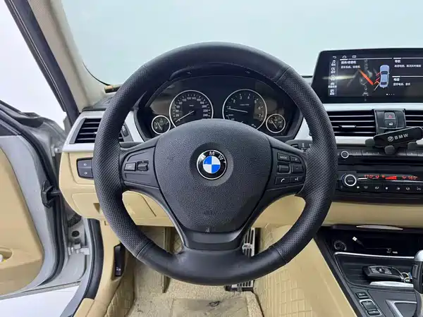BMW 3 Series 2012