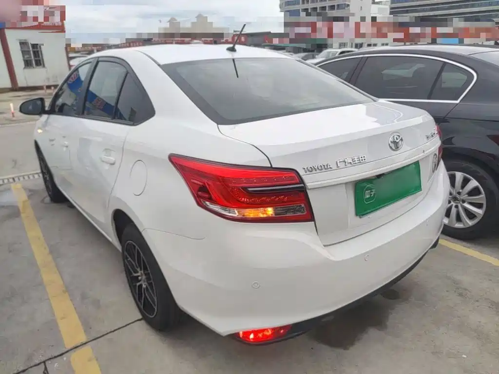 Toyota Yaris L 2017