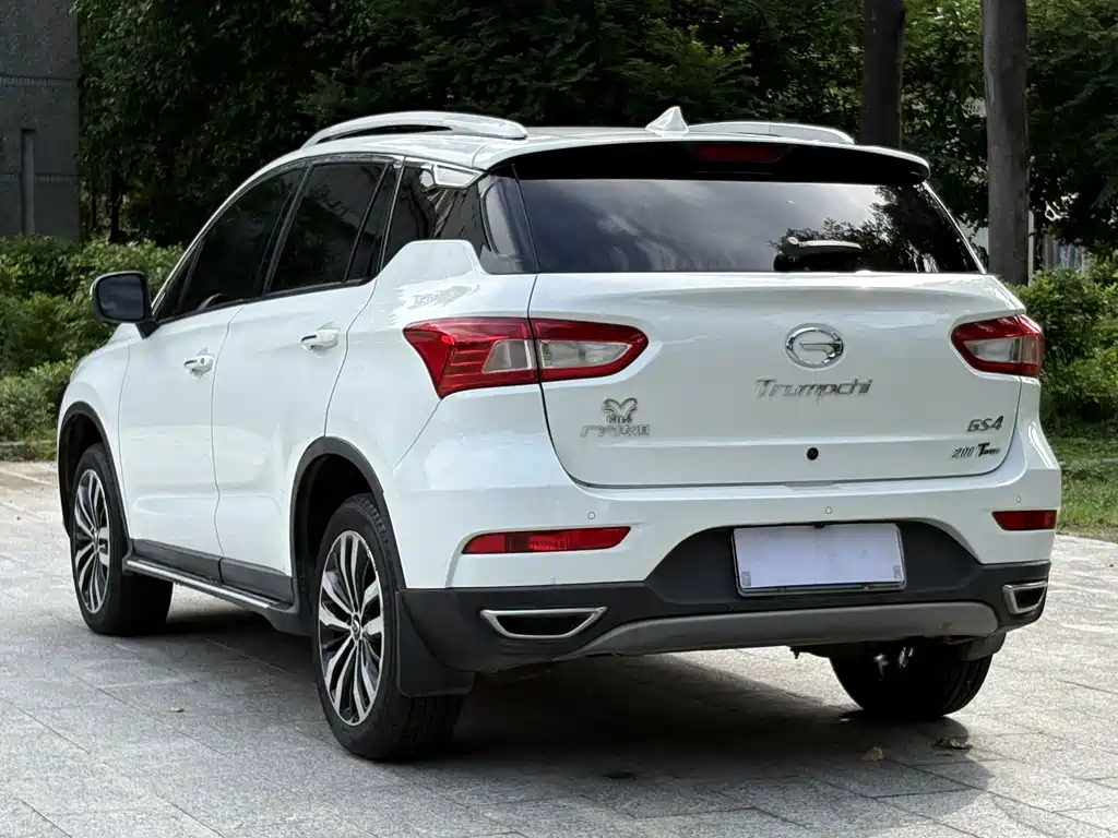 GAC Motor Trumpchi GS4 2015 — фото 13