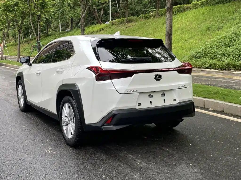 Lexus UX 2024 — фото 12