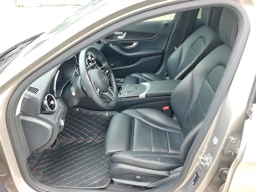 Mercedes-Benz C-Class 2019 — фото 11