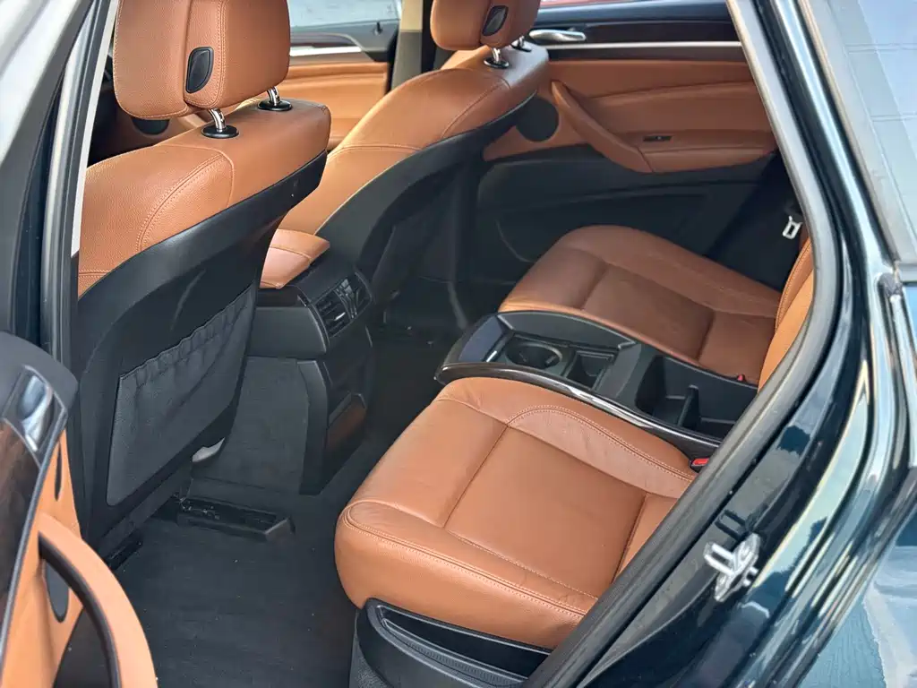 BMW X6 2014 — фото 10