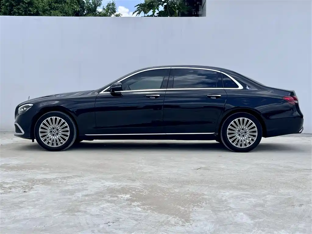 Mercedes-Benz E-Class 2021