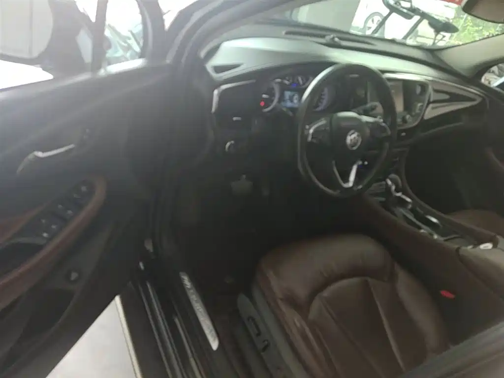 Buick Envision Plus 2019 — фото 16