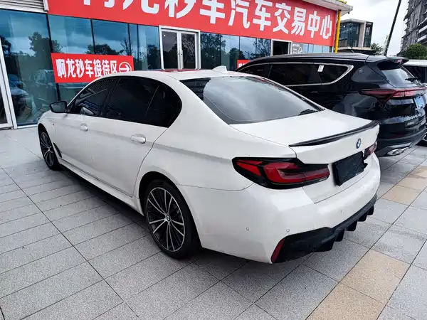BMW 5 Series 2021