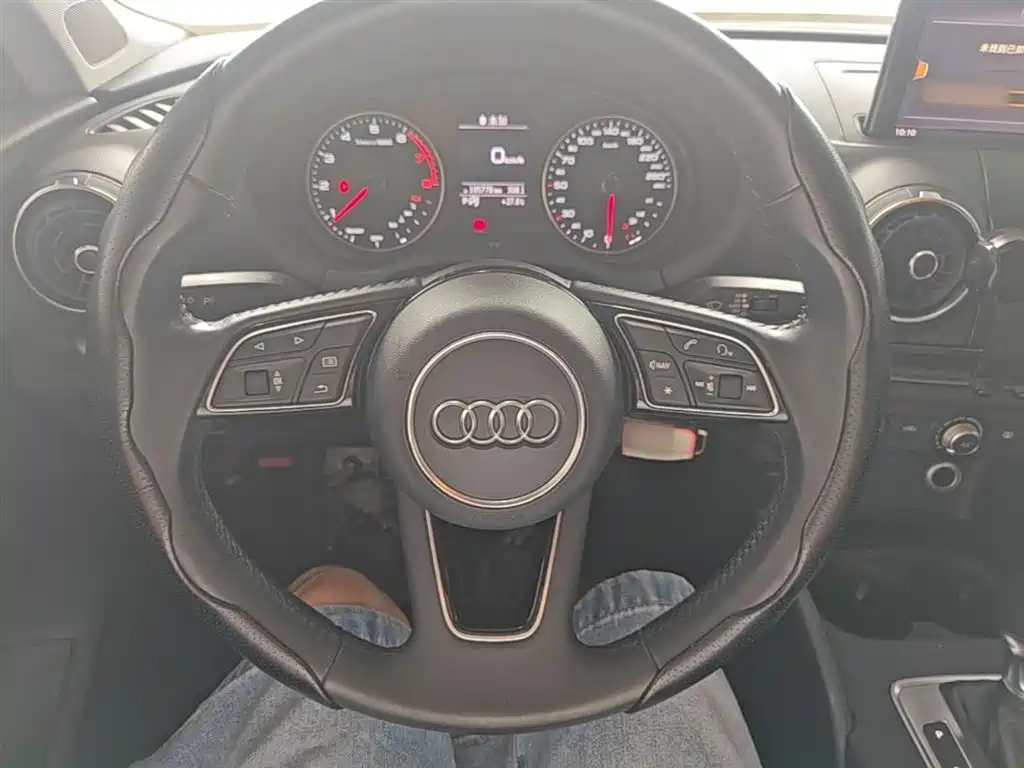 Audi A3 2019 — фото 11
