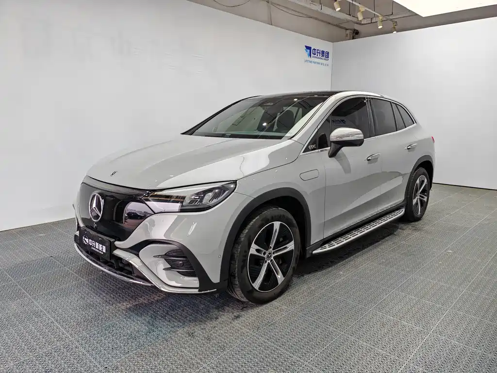 Mercedes-Benz EQE SUV 2024 — фото 1