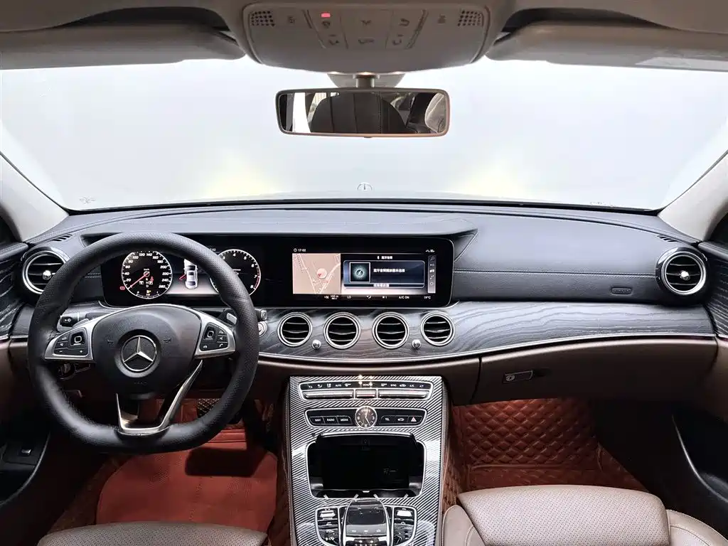 Mercedes-Benz E-Class 2017 — фото 18