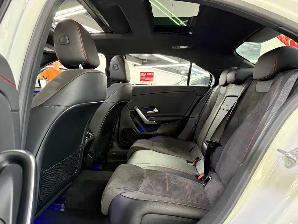 Mercedes-Benz A-Class 2023 — фото 12