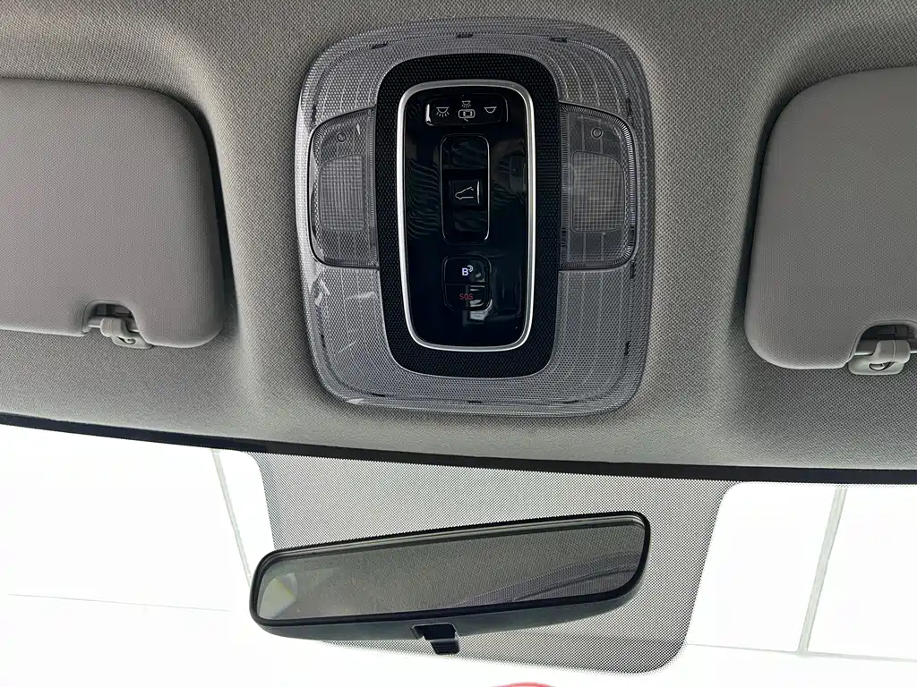 Hyundai Elantra 2022 — фото 13