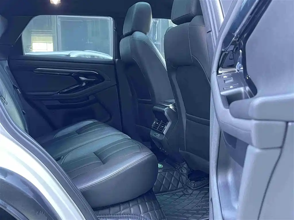 Land Rover Evoque 2020 — фото 19