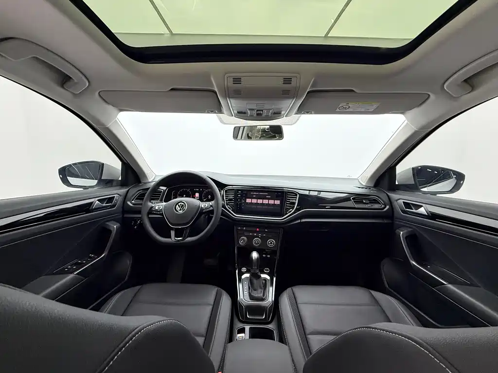 Volkswagen T-Roc 2022 — фото 10
