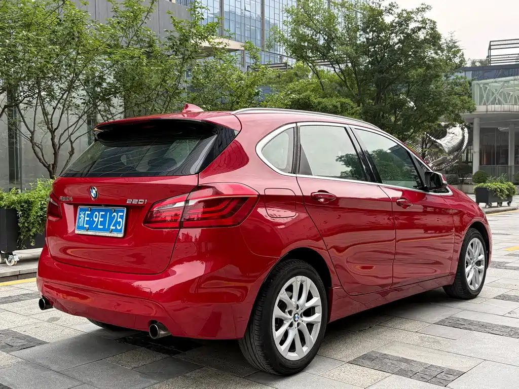 BMW 2 Series Active Tourer 2017 — фото 4
