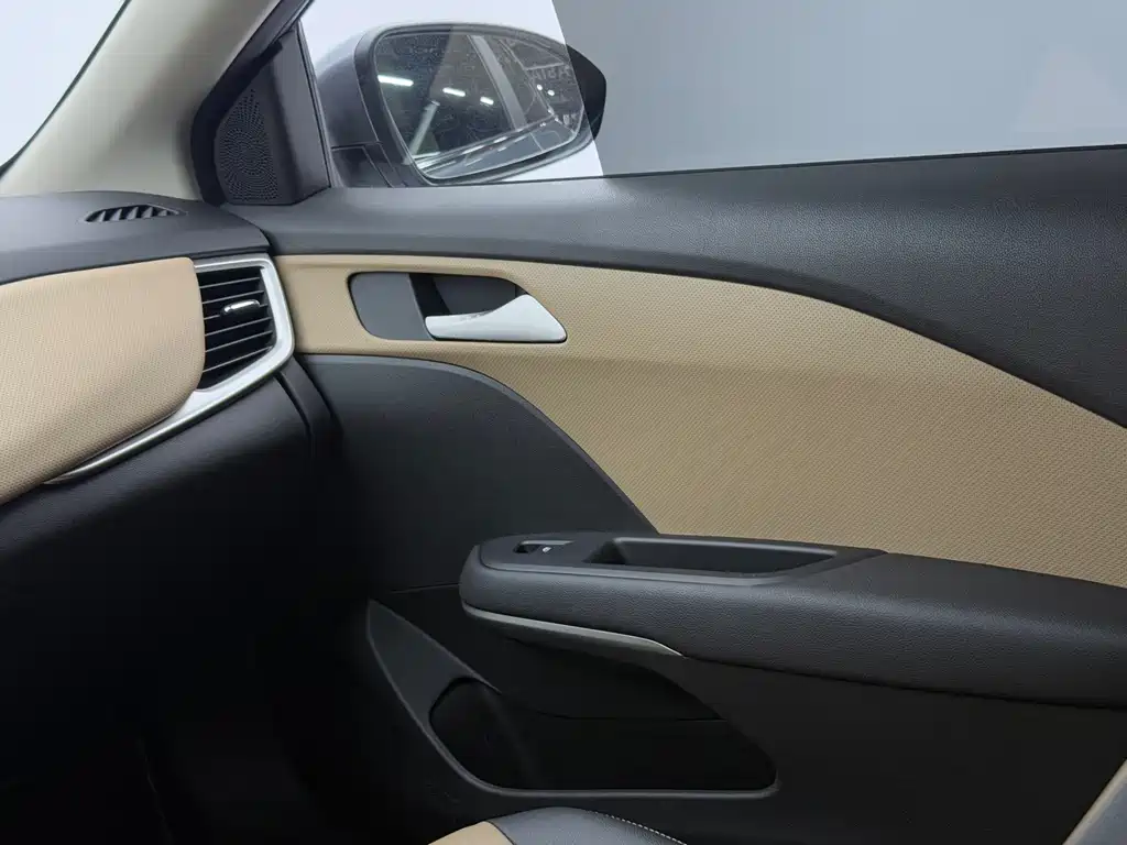 Chevrolet Cruze 2022 — фото 10