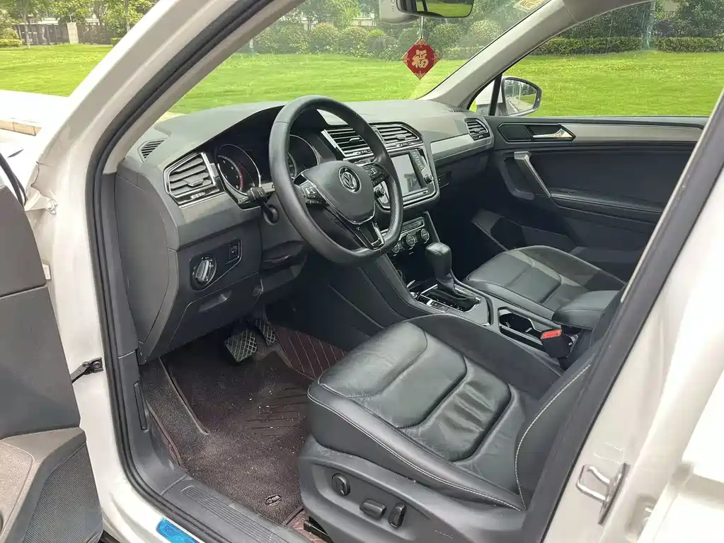 Volkswagen Tiguan L 2018 — фото 8